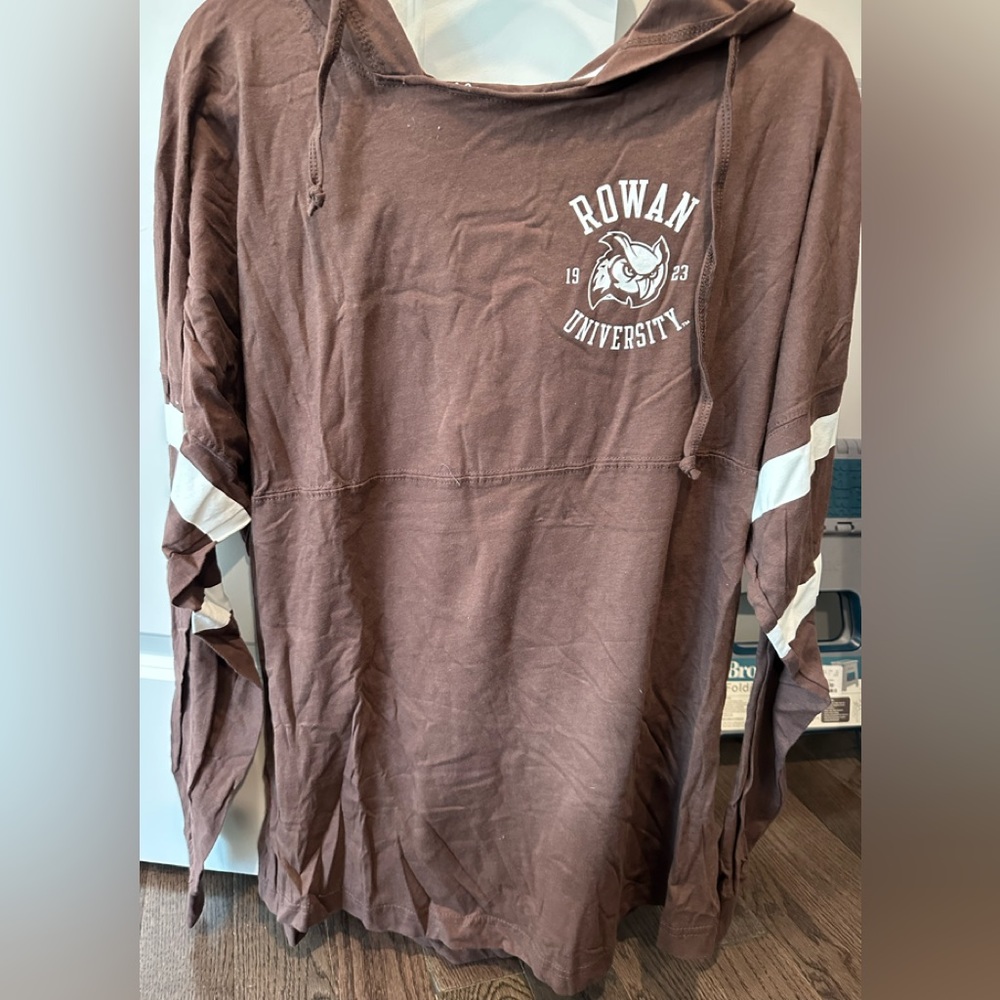 Any Rowan students out there! Rowan long sleeve hoodie shirt! Tag! Size Large!